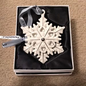 NEW LIMITED EDITION PANDORA ORNAMENT